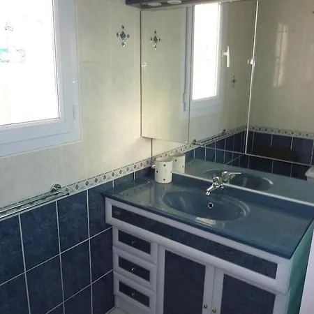 بيت للعطل House Close To Royan And Seaside, Ground Floor, Quiet And Comfortable مُدي
