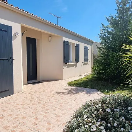 House Close To Royan And Seaside, Ground Floor, Quiet And Comfortable Holiday home Medis